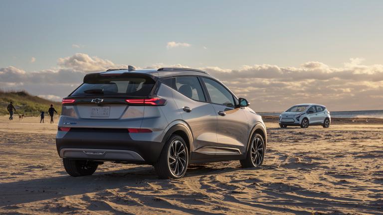 2022 Chevrolet Bolt EUV Rear Right in Silver